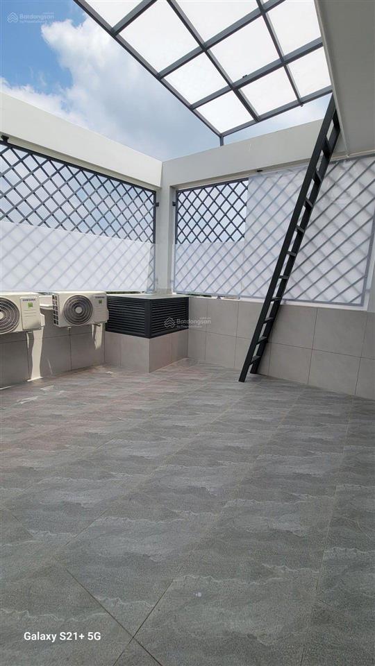 Chuyển công tác nhượng lại nhà mặt tiền 5 tầng mới xây xong