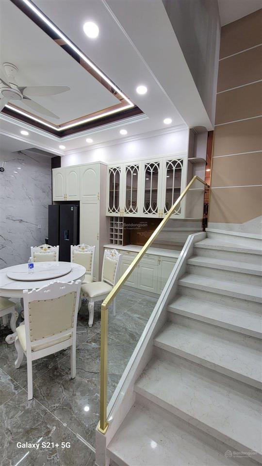 Chuyển công tác nhượng lại nhà mặt tiền 5 tầng mới xây xong