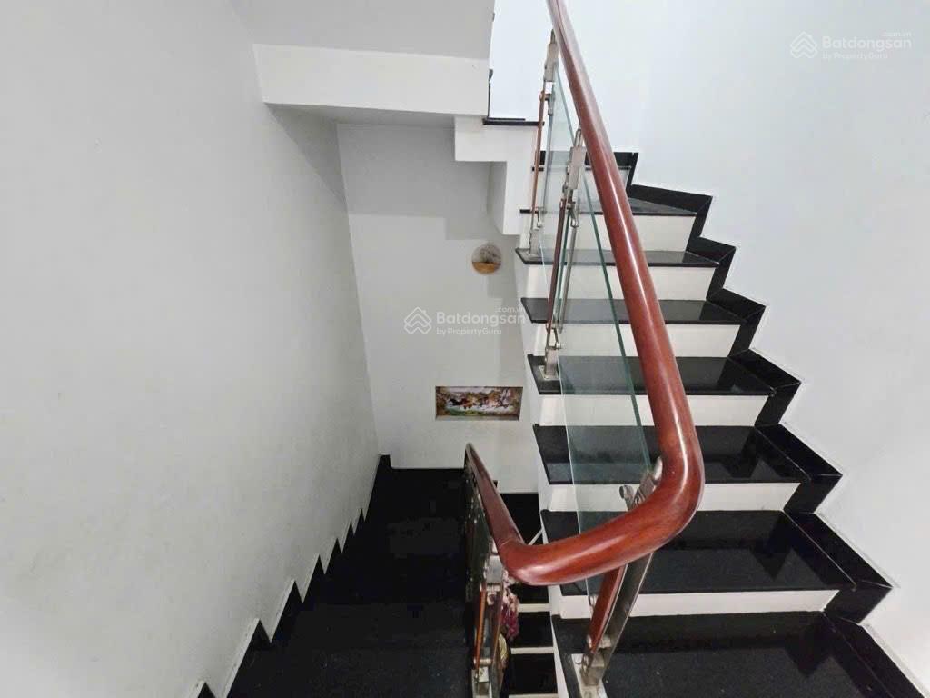 Nhà đẹp bình chiểu  thủ đức, hxh, 87m2, 3 tầng, 3pn, 5.99 tỷ