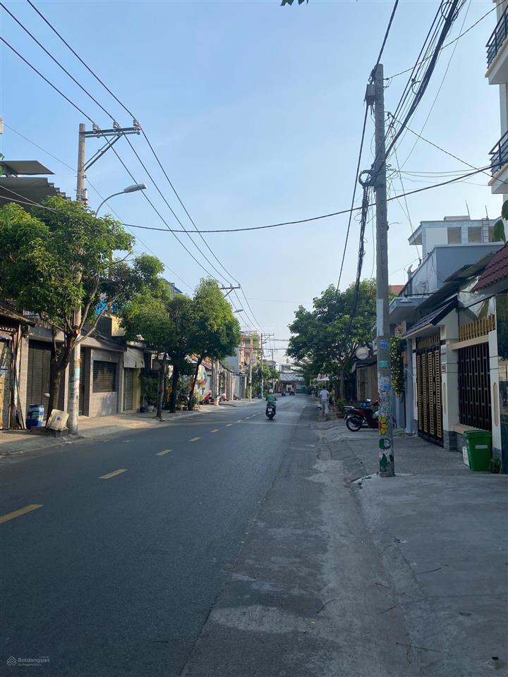 Nhà gần chợ tam hà, mới đẹp 3 tầng, hxh, 73m2, 3pn, 6.8 tỷ.
