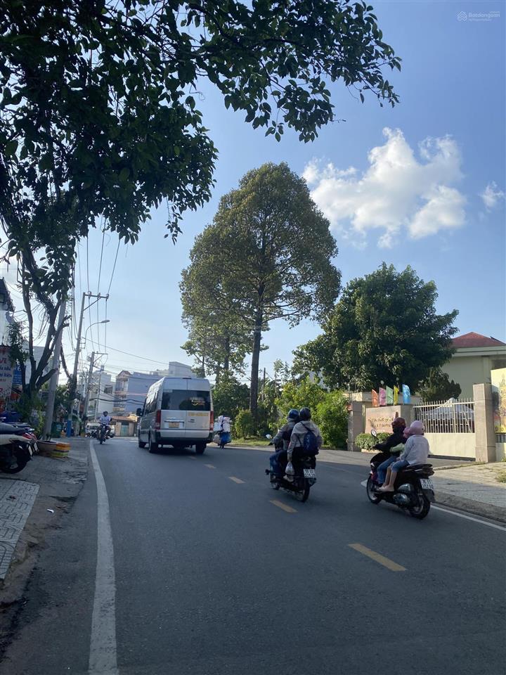 Nhà trung tâm linh đông 117m2, 3 tầng, 4pn, 8.5 tỷ.