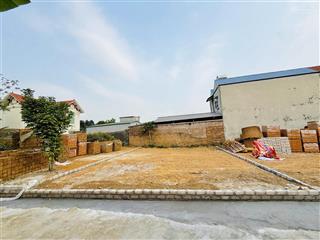 Bán đất bám trục chính kinh doanh , gần khu công nghệ cao hòa lạc