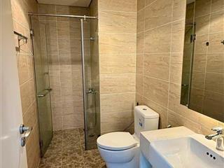 Cho thuê căn 2 ngủ 2 vệ sinh full đồ đẹp tại d'capitale diện tích 73m² tầng trung đẹp, hướng mát