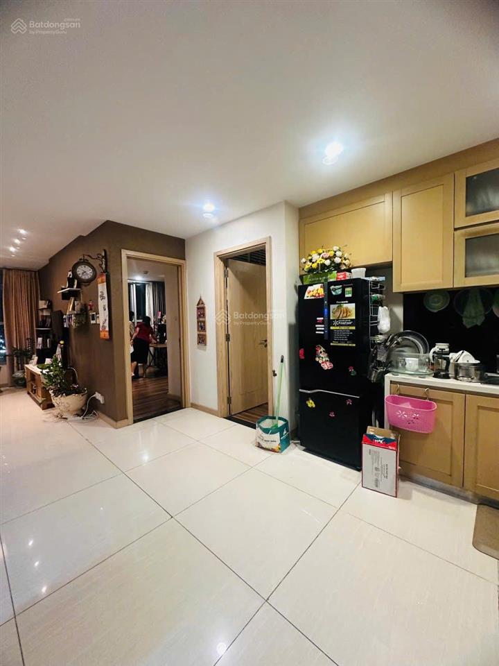 Căn hộ cc tp giao lưu  dt 72m², t10, 5,8 tỷ, view hồ đẹp  ở sướng