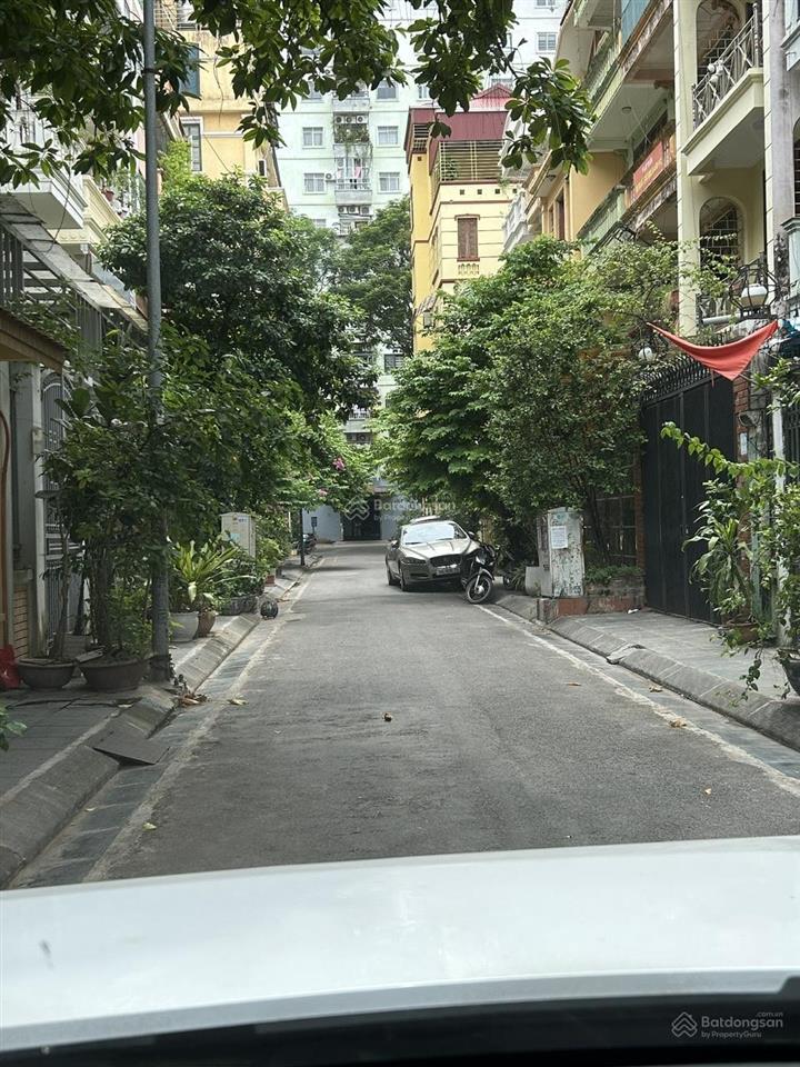 Chính chủ bán biệt thự đẹp tại khu đô thị mới định công, 34 tỷ, 81m2, phong thủy tốt