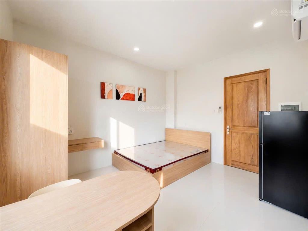 Studio cửa sổ full nội thất cộng hòa, tân bình  ngay nhà ga t3, khu etown cộng hoà