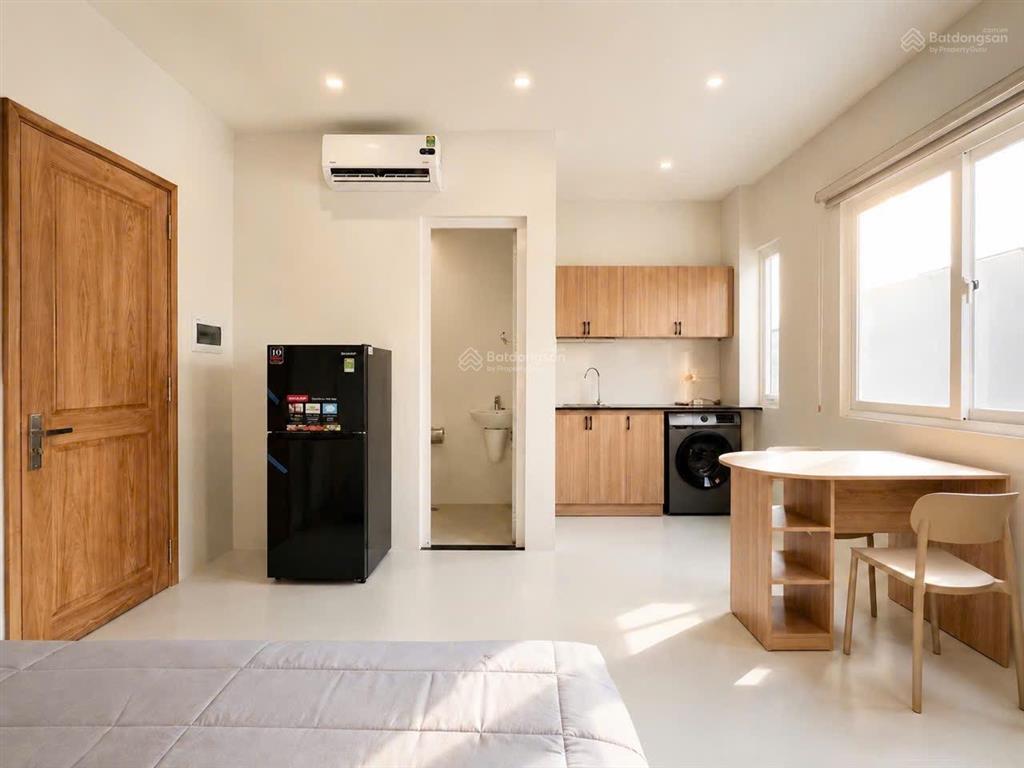 Studio cửa sổ full nội thất cộng hòa, tân bình  ngay nhà ga t3, khu etown cộng hoà