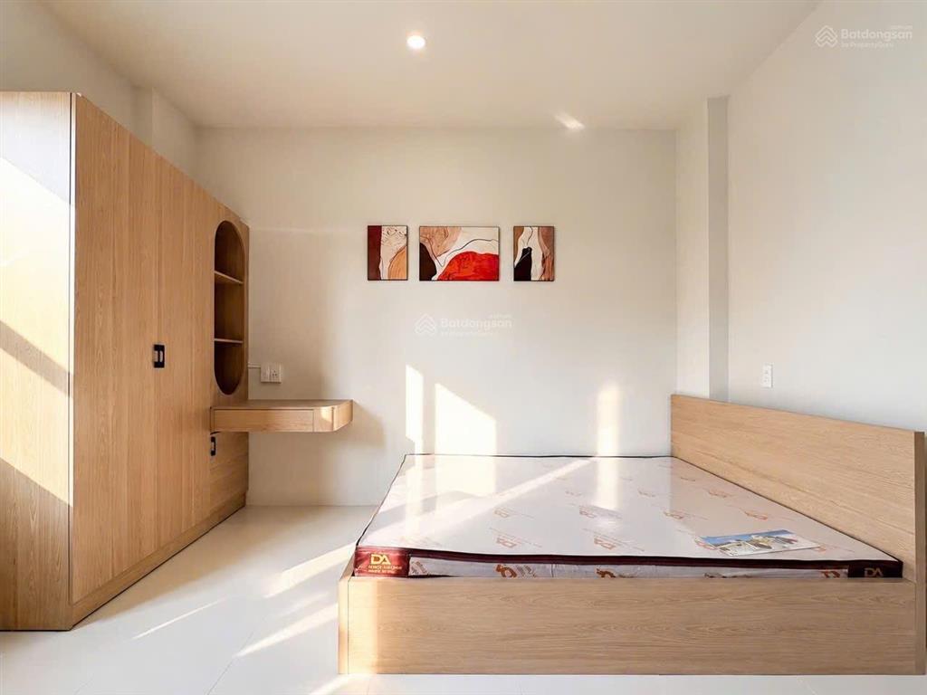 Studio cửa sổ full nội thất cộng hòa, tân bình  ngay nhà ga t3, khu etown cộng hoà