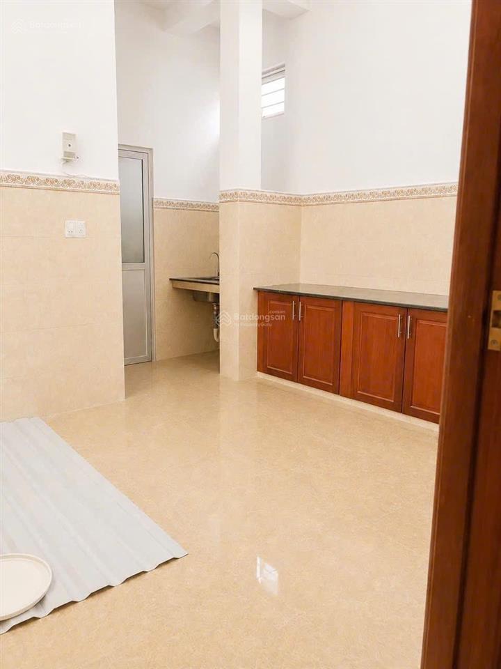 Khai trương căn hộ 2 phòng ngủ cửa sổ năm châu, tân bình  ngay ngã 4 bảy hiền