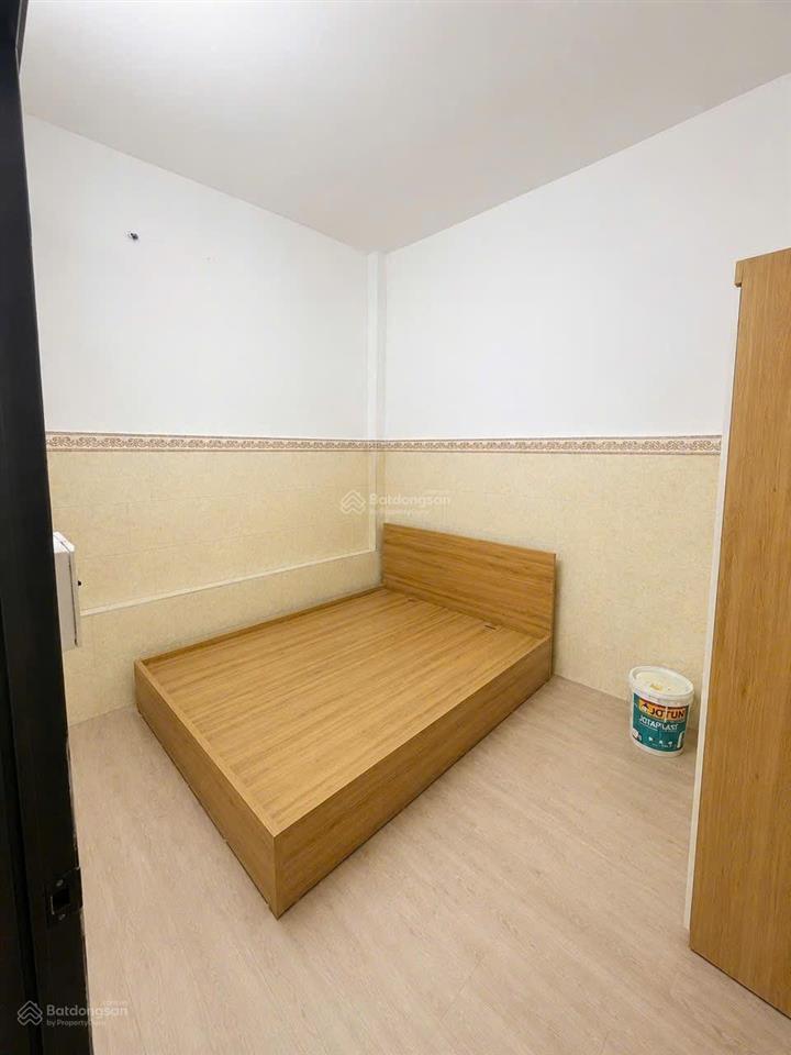 Căn hộ 2 phòng ngủ cửa sổ năm châu, tân bình  ngay ngã 4 bảy hiền, tiện qua lý thường kiệt, q10