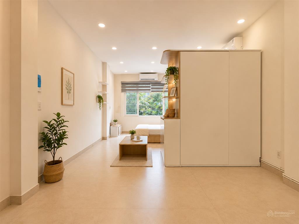 Cho thuê studio tách bếp cửa sổ đường nhất chi mai, quận tân bình  ngay etown cộng hoà