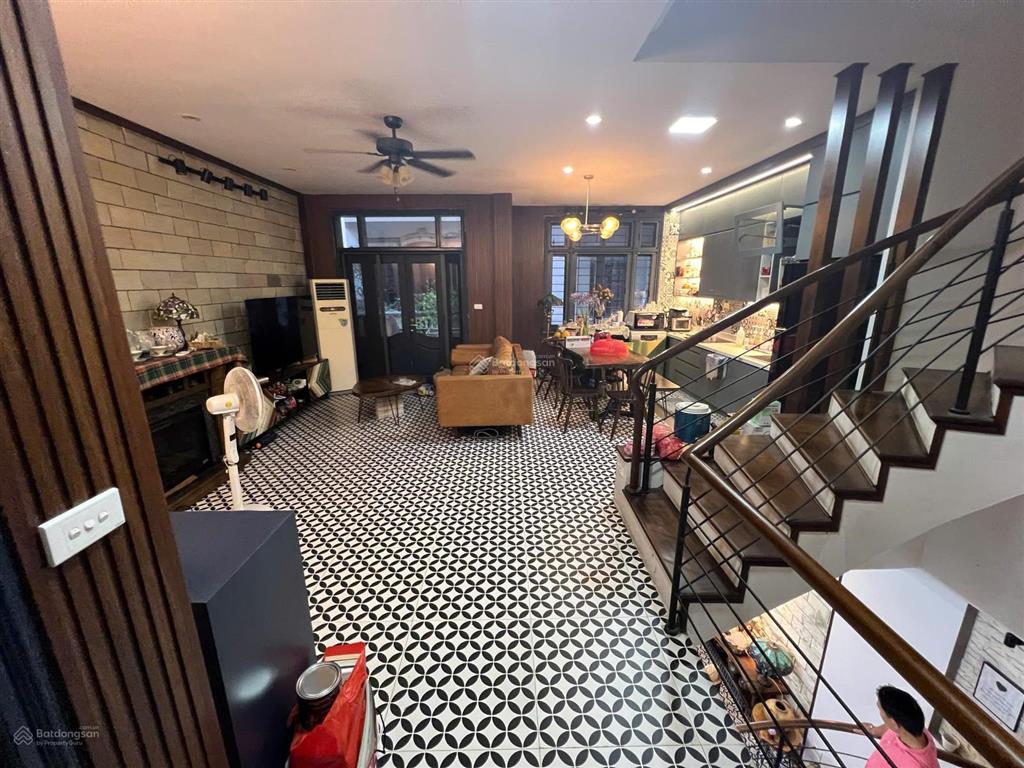 Bán nhà riêng 10 phố lụa, 63tỷ vnd, 445m2 full thổ cư, đường 5m, mặt tiền 16,5m 4pn, 3wc, chính chủ