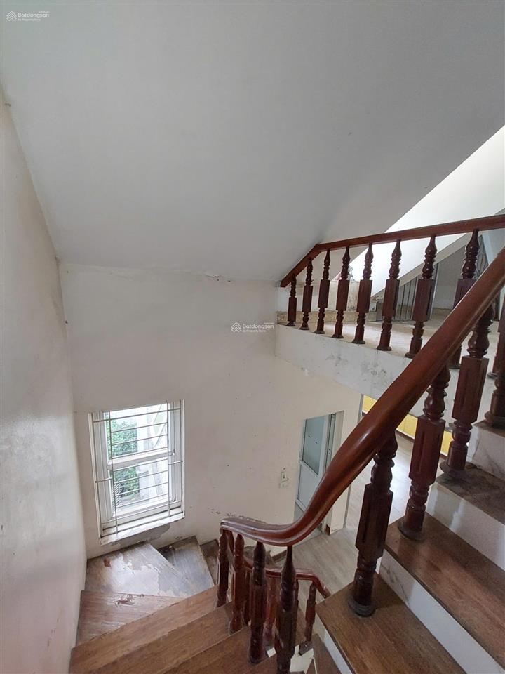 Cho thuê nhà mỗ lao, 80m2 x 4 tầng, nhà đẹp, vào ở ngay