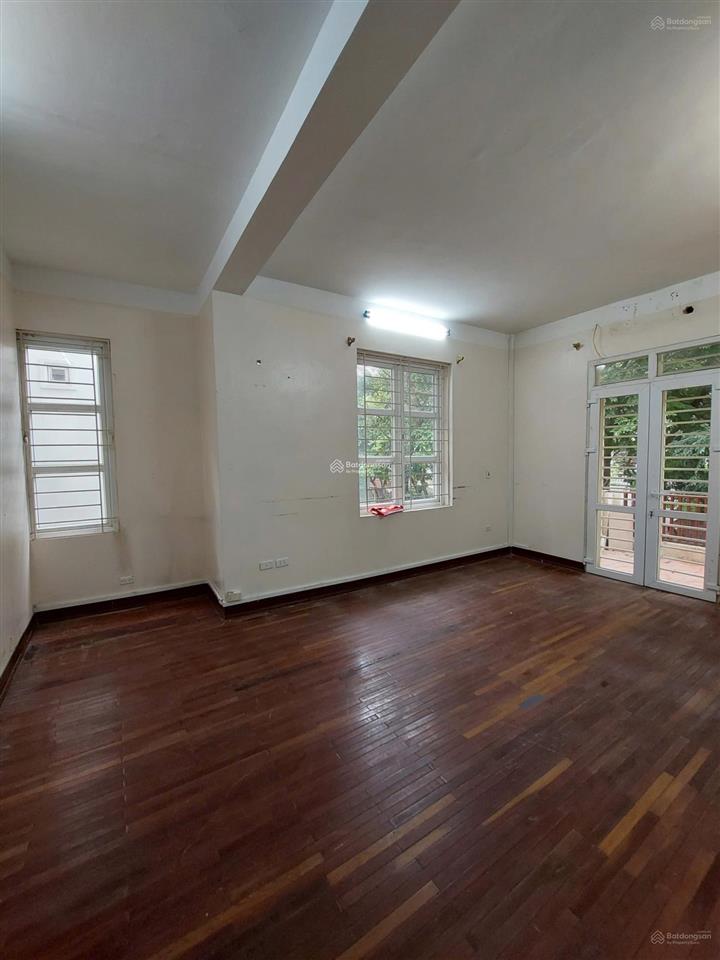 Cho thuê nhà mỗ lao, 80m2 x 4 tầng, nhà đẹp, vào ở ngay