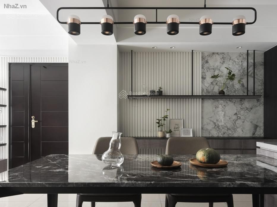 Cho thuê căn hộ 2pn, 110m2, giá 30tr full đồ sun grand city giá tốt nhất thị trường.  0942 033 ***