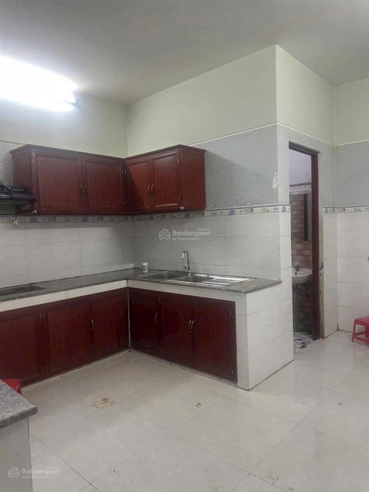 Bán gấp căn nhà 150m² chỉ 1 tỷ 390, gần chợ việt kiều, đường nhựa tân thông hội, shr