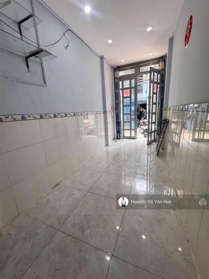 (184.168) tân phú 2.35 tỷ 17.6m² gần lũy bán bích 2pn 2t  nam