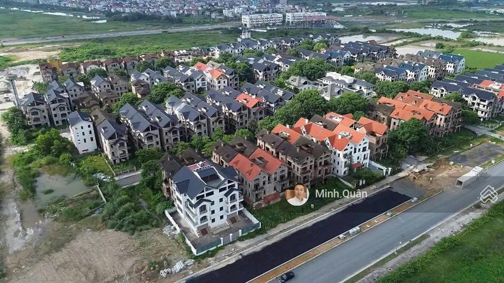 Căn biệt thự phương viên giá cực tốt giá giật mình cần chuyển nhượng    0977 465 ***