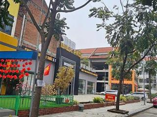 Bán liền kề bảo sơn l4.5c trục thông view vườn hoa, đã hoàn thiện, giá 28 tỷ