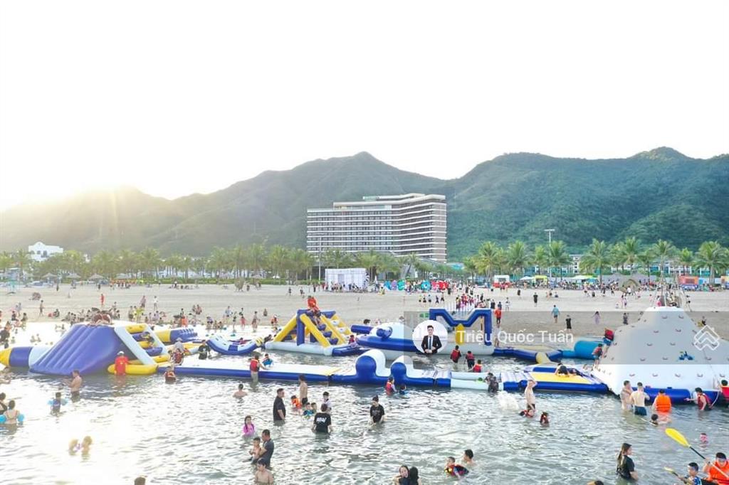 Bán cắt lỗ gấp căn biệt thự full nội thất sonasea vân đồn giá full 5,5 tỷ tốt nhất thị trường