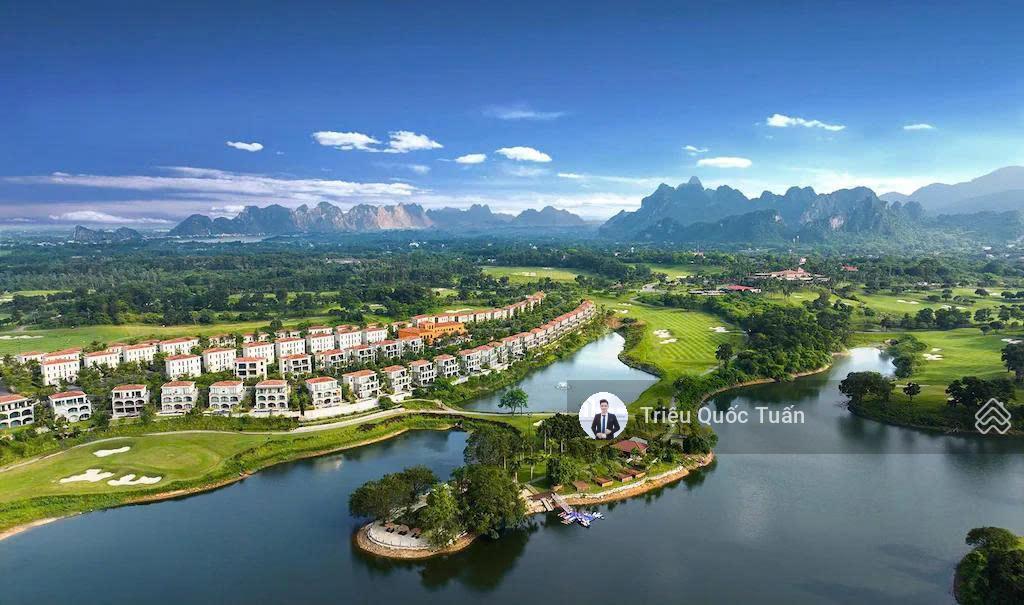 Bán căn biệt thự diện tích 320m2 tại dự án sân golf skylake chương mỹ, hà nội