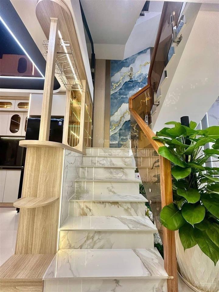 Hạ giá bán căn nhà mới xây p. thới an mới full nội thất tặng kèm giá rẻ như lô đất