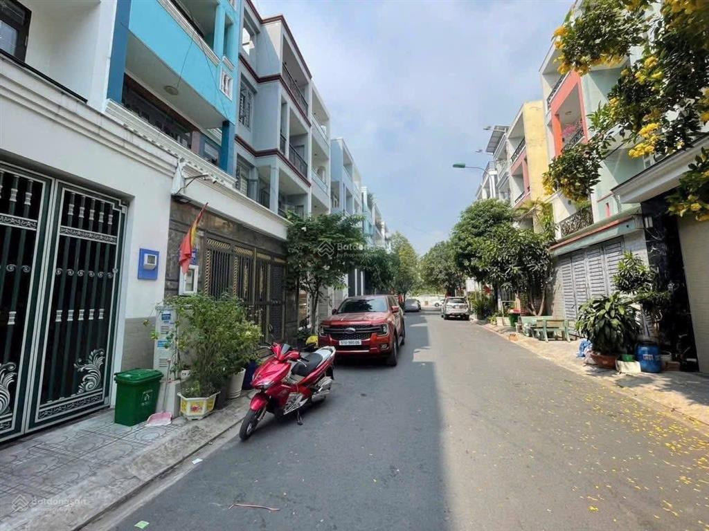 Căn nhà phố đường thông nằm trong dự án hiệp thành city cần bán gấp