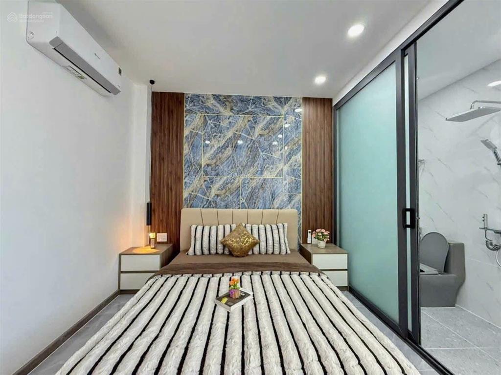 Bán căn nhà phố 6 tầng full nội thất thang máy phường đông hưng thuận tp. hồ chí minh