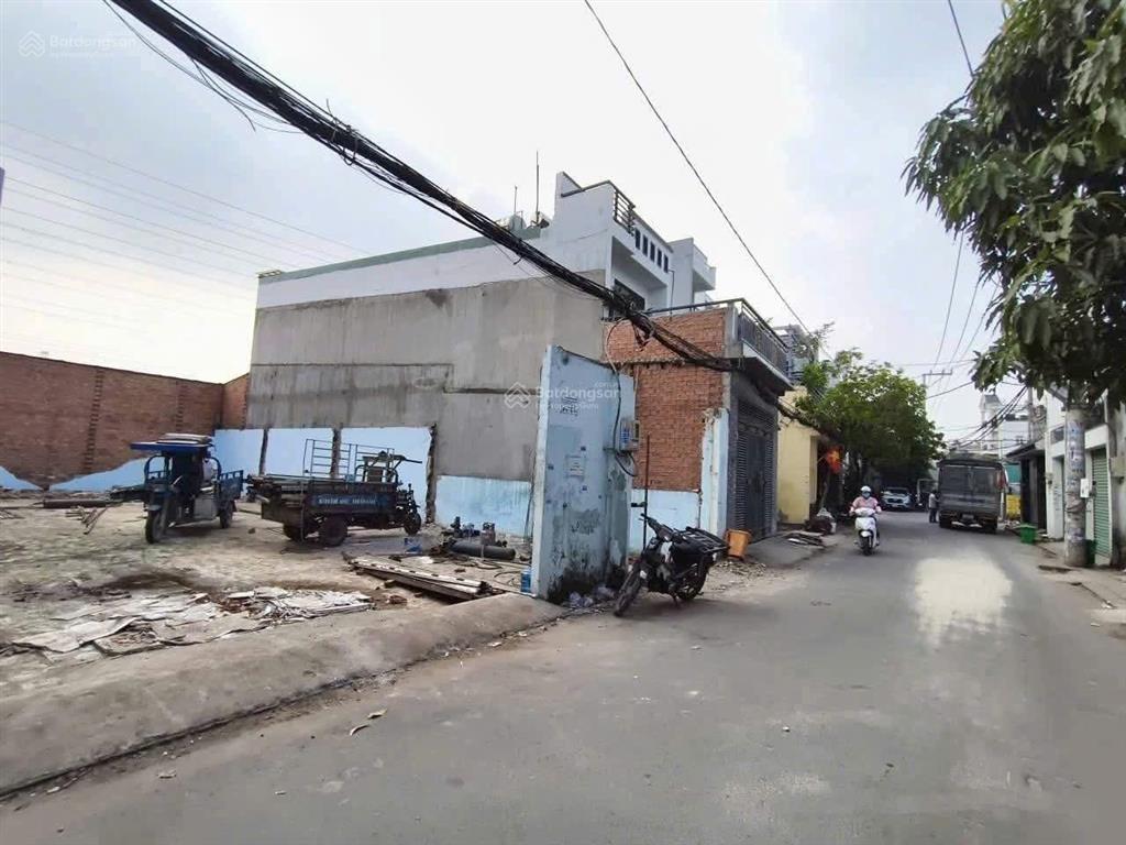 Lô đất đẹp hẻm thông có thể buôn bán, mới tách sổ p. tân thới hiệp, cần bán gấp