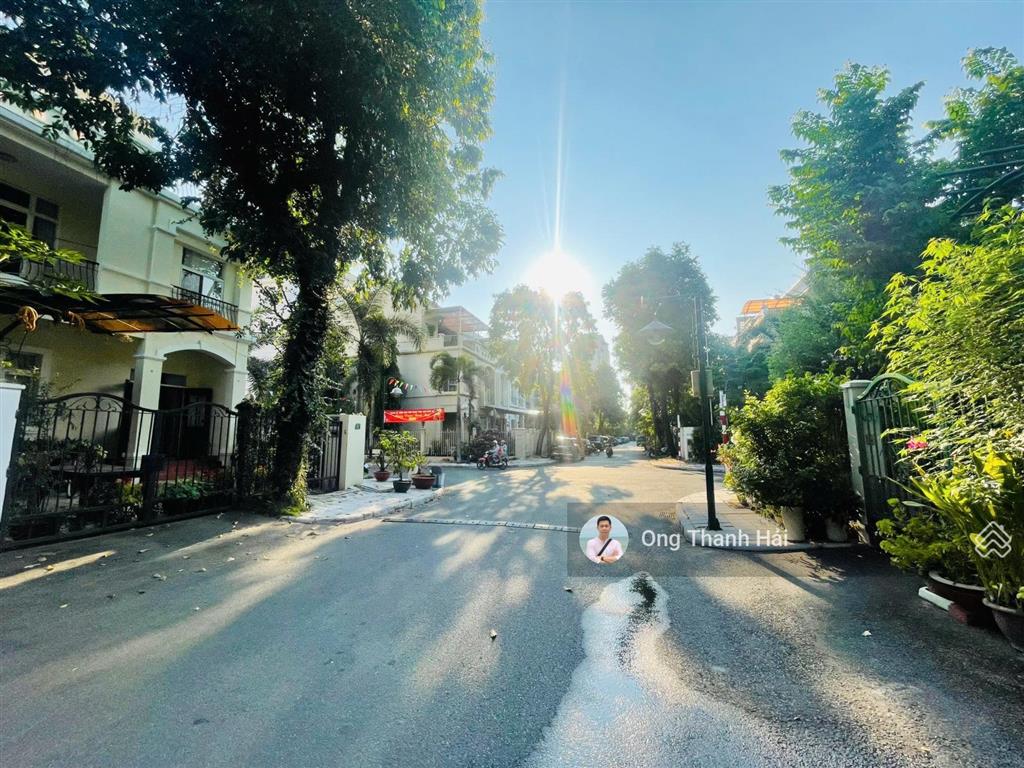 Cho thuê nhà tại phú mỹ hưng, 7x18m (126m2) 3pn, 4wc, đầy đủ nội thất, sát bên sc vivo city, rmit