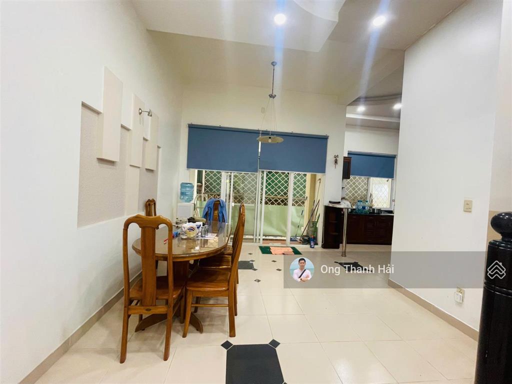 Cho thuê nhà tại phú mỹ hưng, 7x18m (126m2) 3pn, 4wc, đầy đủ nội thất, sát bên sc vivo city, rmit