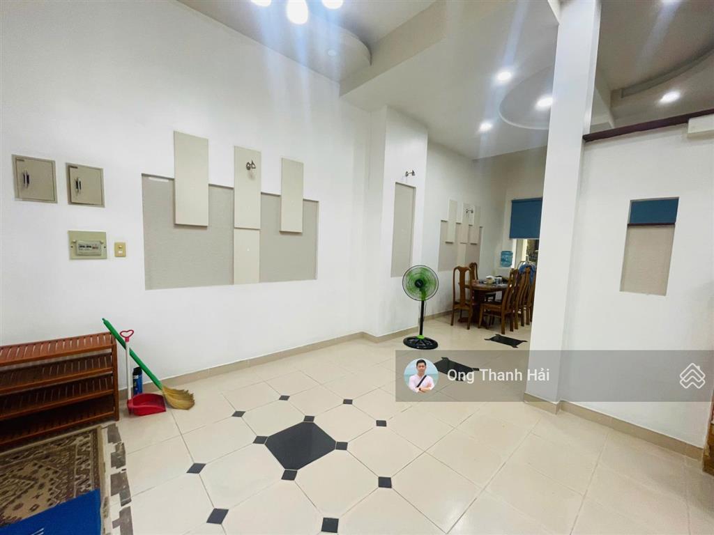 Cho thuê nhà tại phú mỹ hưng, 7x18m (126m2) 3pn, 4wc, đầy đủ nội thất, sát bên sc vivo city, rmit