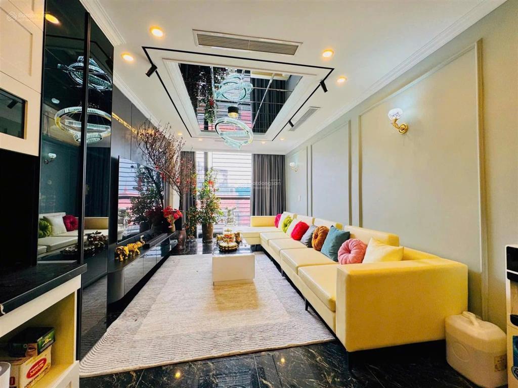 Bán nhà phố nguyễn chí thanh, 7 tầng thang máy, 2 mặt tiền ô tô, kinh doanh đỉnh . 58m*7t