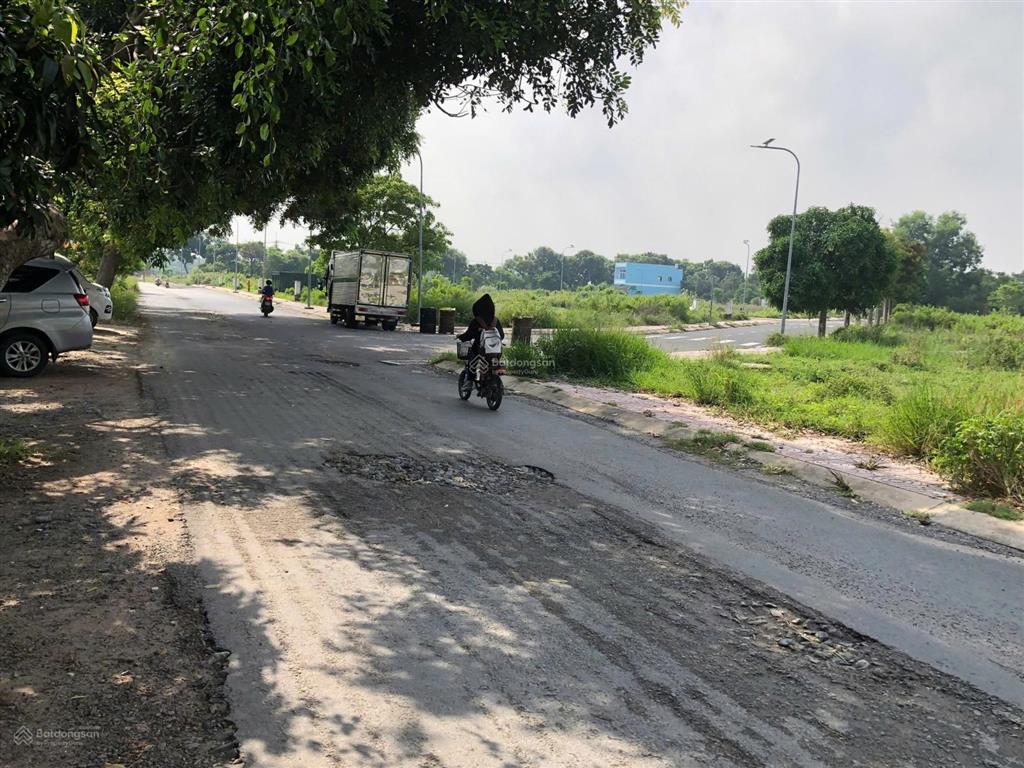 Bán gấp đất đường hồ văn tắng tân phú trung củ chi diện tích 131m2 giá 950 triệu sổ hồng riêng