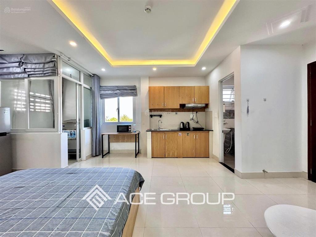 Căn hộ thang máymáy giặt riêng rộng 40m2 gần cầu thị nghèhàng xanhlanmark81p19 bình thạnh