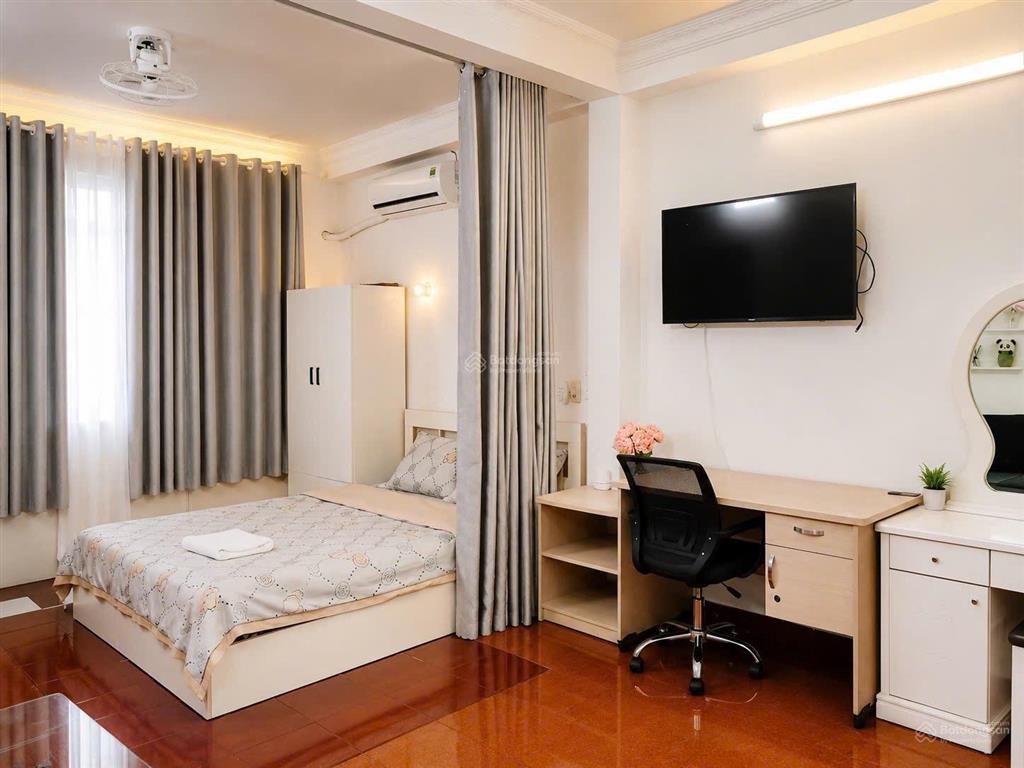 Căn hộ 35m2 bao mọi phí điện nướcdọn vệ sinh phòng 3 lần/tuần ngay phố lê thánh tônmetro bason