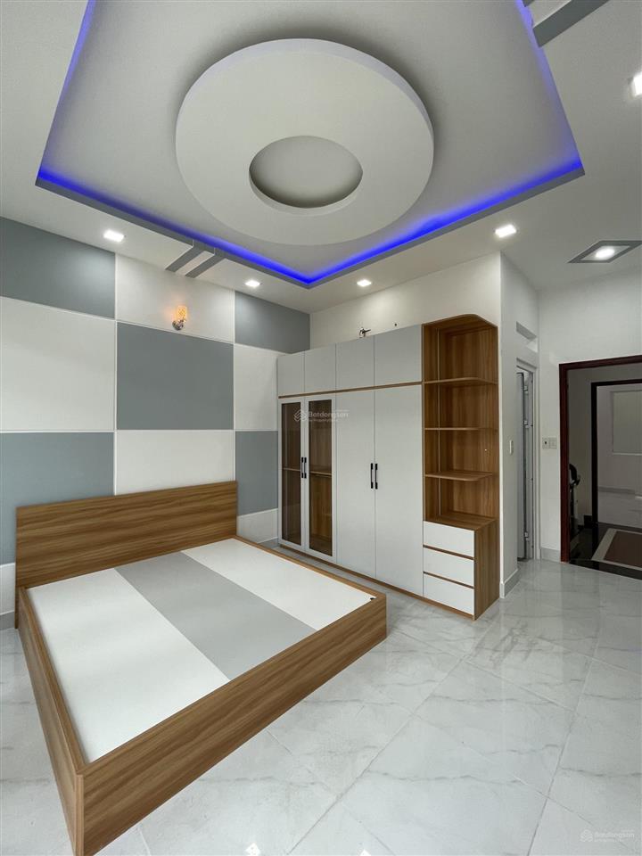 Nhà chính chủ, hương lộ 2,gần ngã tư 4 xã, diện tích 56m , 4 tầng ,hẻm 6m.