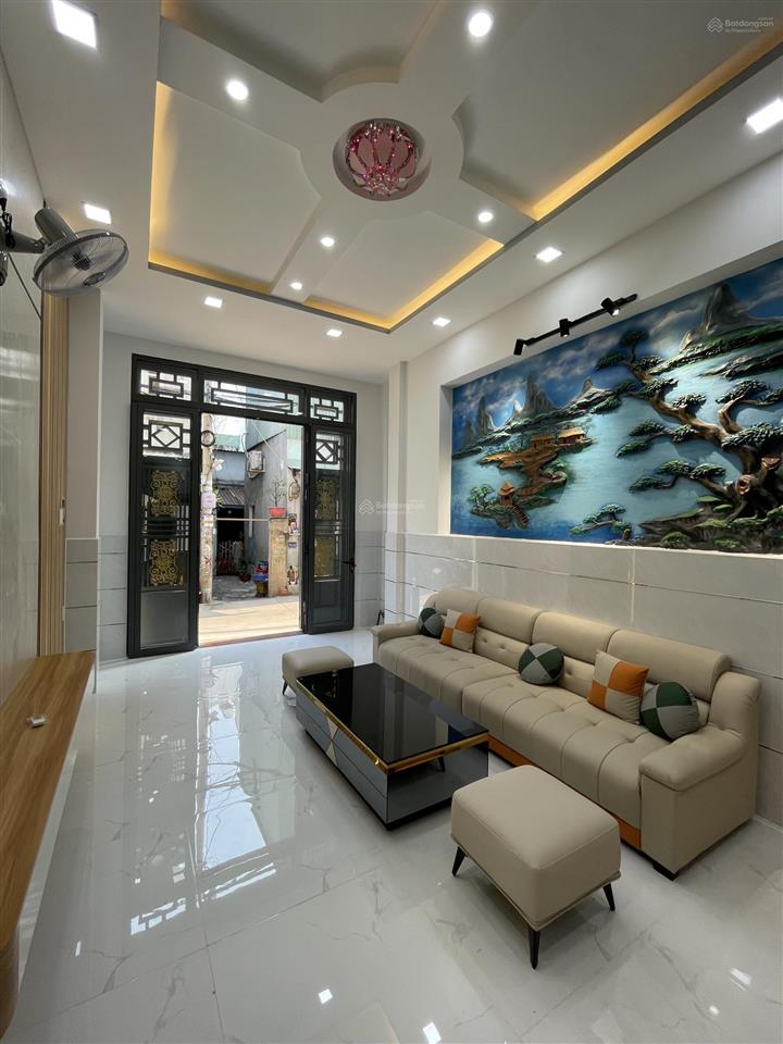 Nhà chính chủ, hương lộ 2,gần ngã tư 4 xã, diện tích 56m , 4 tầng ,hẻm 6m.