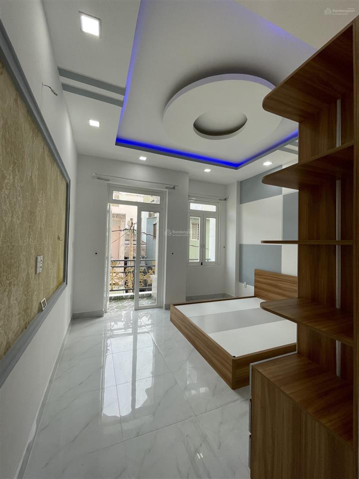 Nhà chính chủ, hương lộ 2,gần ngã tư 4 xã, diện tích 56m , 4 tầng ,hẻm 6m.