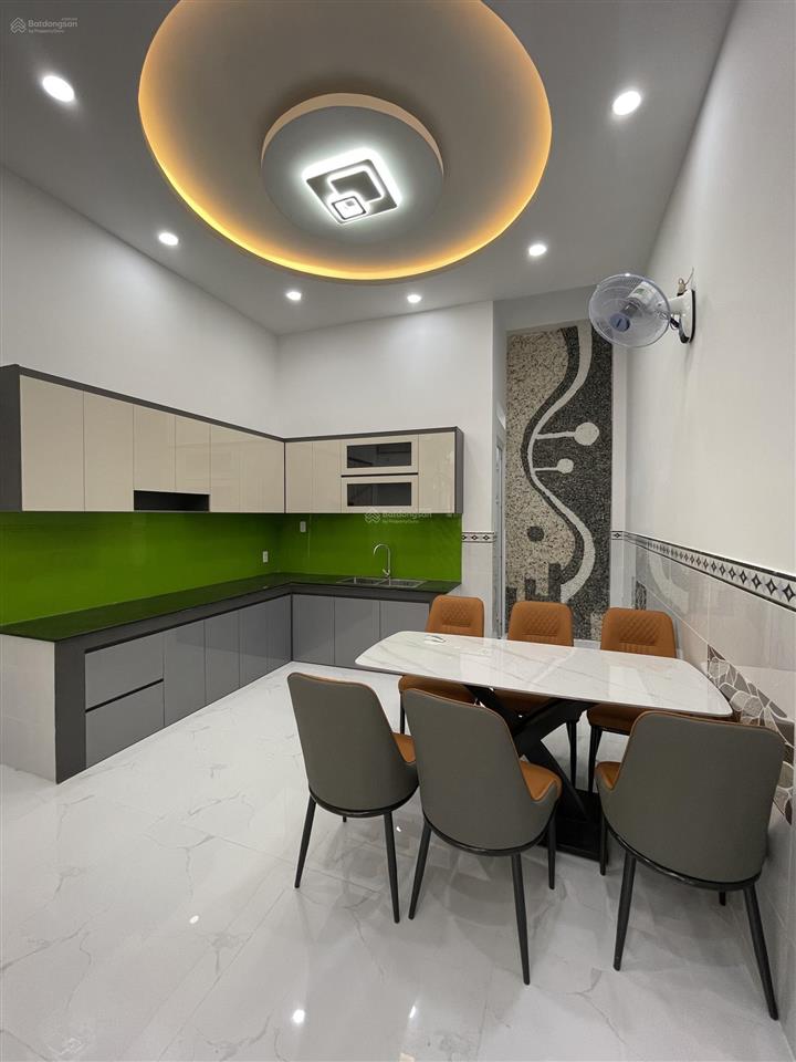 Nhà chính chủ, hương lộ 2,gần ngã tư 4 xã, diện tích 56m , 4 tầng ,hẻm 6m.