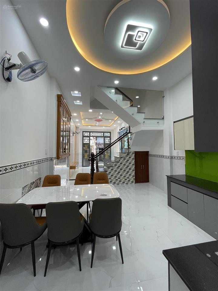 Nhà chính chủ, hương lộ 2,gần ngã tư 4 xã, diện tích 56m , 4 tầng ,hẻm 6m.