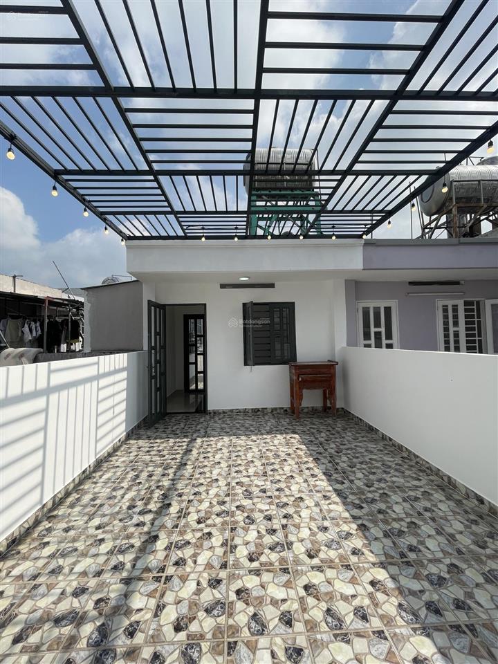 Hương lộ 2 gần ngã tư 4 xã, nhà 4 tầng ,hẻm 6m , tặng nội thất ,4pn ,4wc ,sân thượng ,nhỉnh 6 tỷ