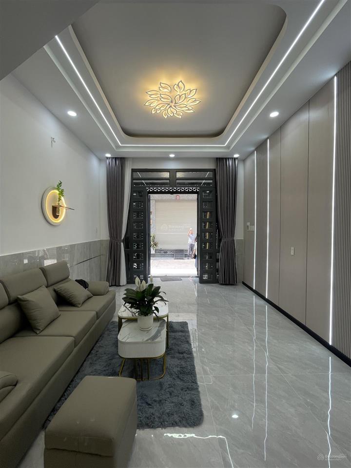 Hương lộ 2 gần ngã tư 4 xã, nhà 4 tầng ,hẻm 6m , tặng nội thất ,4pn ,4wc ,sân thượng ,nhỉnh 6 tỷ