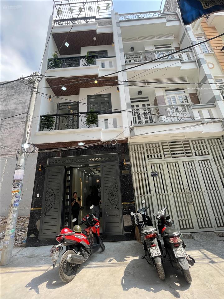 Hương lộ 2 gần ngã tư 4 xã, nhà 4 tầng ,hẻm 6m , tặng nội thất ,4pn ,4wc ,sân thượng ,nhỉnh 6 tỷ