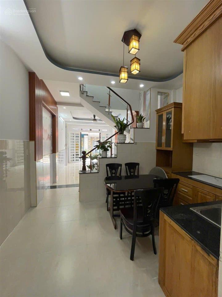 Bán nhà đường nguyễn thị tú bình tân , gần lê trọng tấn,4pn, 4wc, 68m2 chỉ, 5,9 tỷ vnd