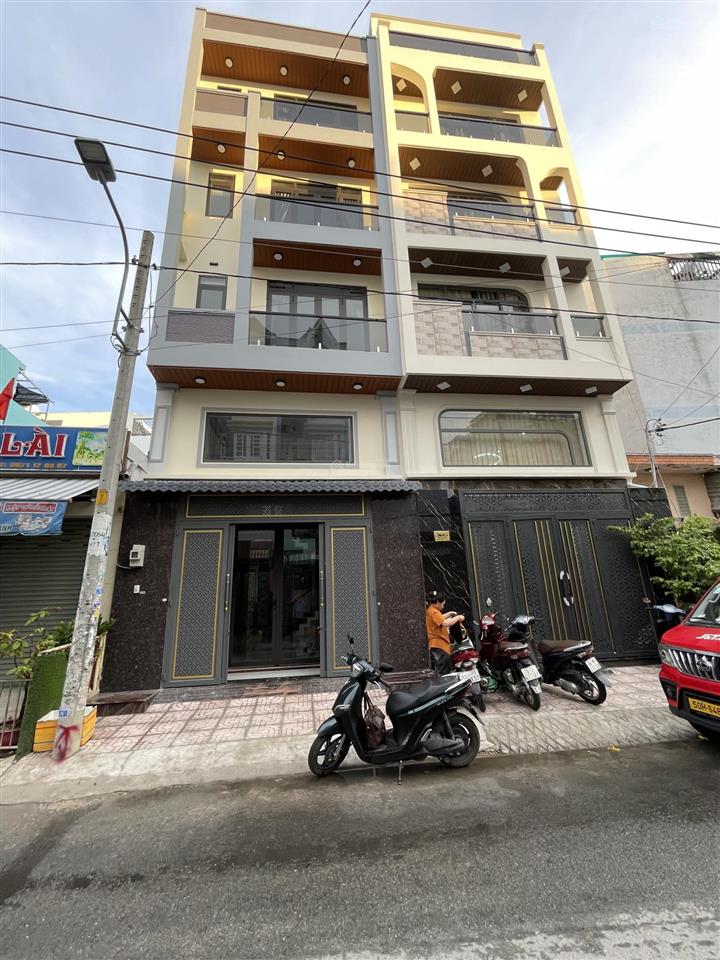 Bán nhà 4 tầng, hẻm 390, quốc lộ 1a, 6,3 tỷ, 56m², hàng hiếm view đẹp, 4pn, 5wc, hẻm 7m.