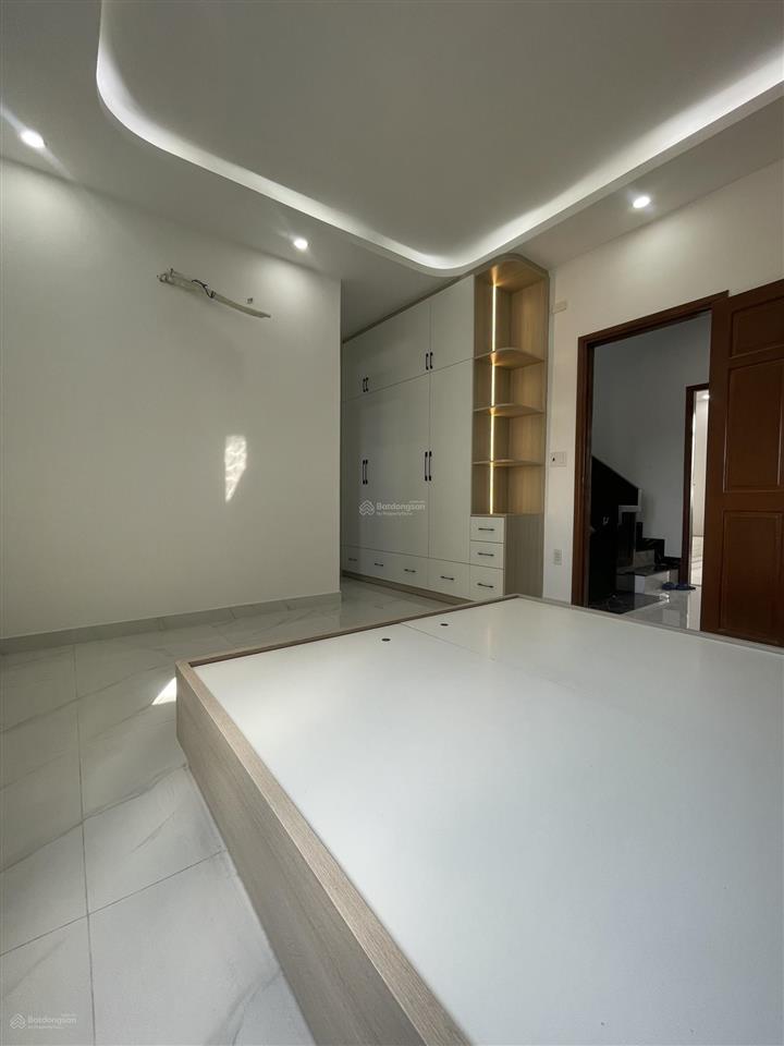 Bán nhà 5 tầng, ngay công viên hồ trái tim chợ bình thành, 6,8 tỷ, 66m2, 4pn, 5wc còn thương lượng