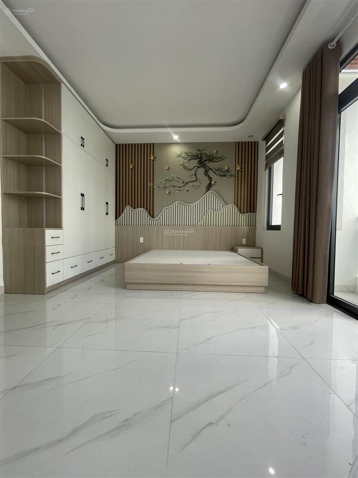 Bán nhà 5 tầng, ngay công viên hồ trái tim chợ bình thành, 6,8 tỷ, 66m2, 4pn, 5wc còn thương lượng
