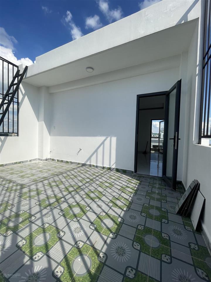 Bán nhà 5 tầng, ngay công viên hồ trái tim chợ bình thành, 6,8 tỷ, 66m2, 4pn, 5wc còn thương lượng