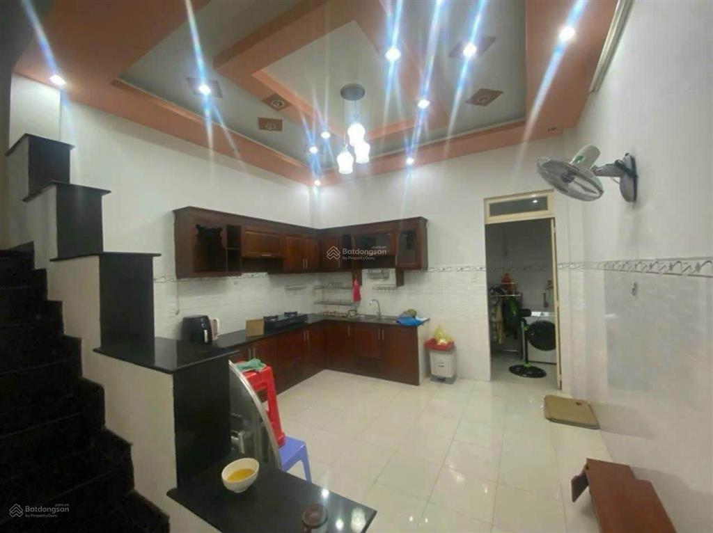 Bán nhà riêng tại đường liên khu 56, 5,3 tỷ, 59m2, 4pn, 5wc, 4 tầng, bình tân, hcm